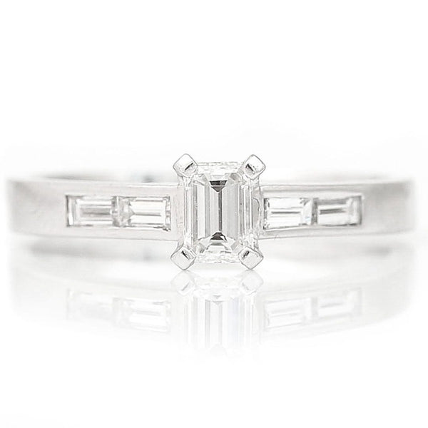 0.40ct H VS Baguette Diamond Engagement Ring in 18ct White Gold