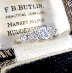 0.43ct Diamond Hugs and Kisses Ring