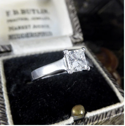 0.71ct Princess Cut Diamond Engagement Ring