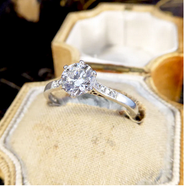 0.75ct Diamond Solitaire Engagement Ring with Diamond Shoulders