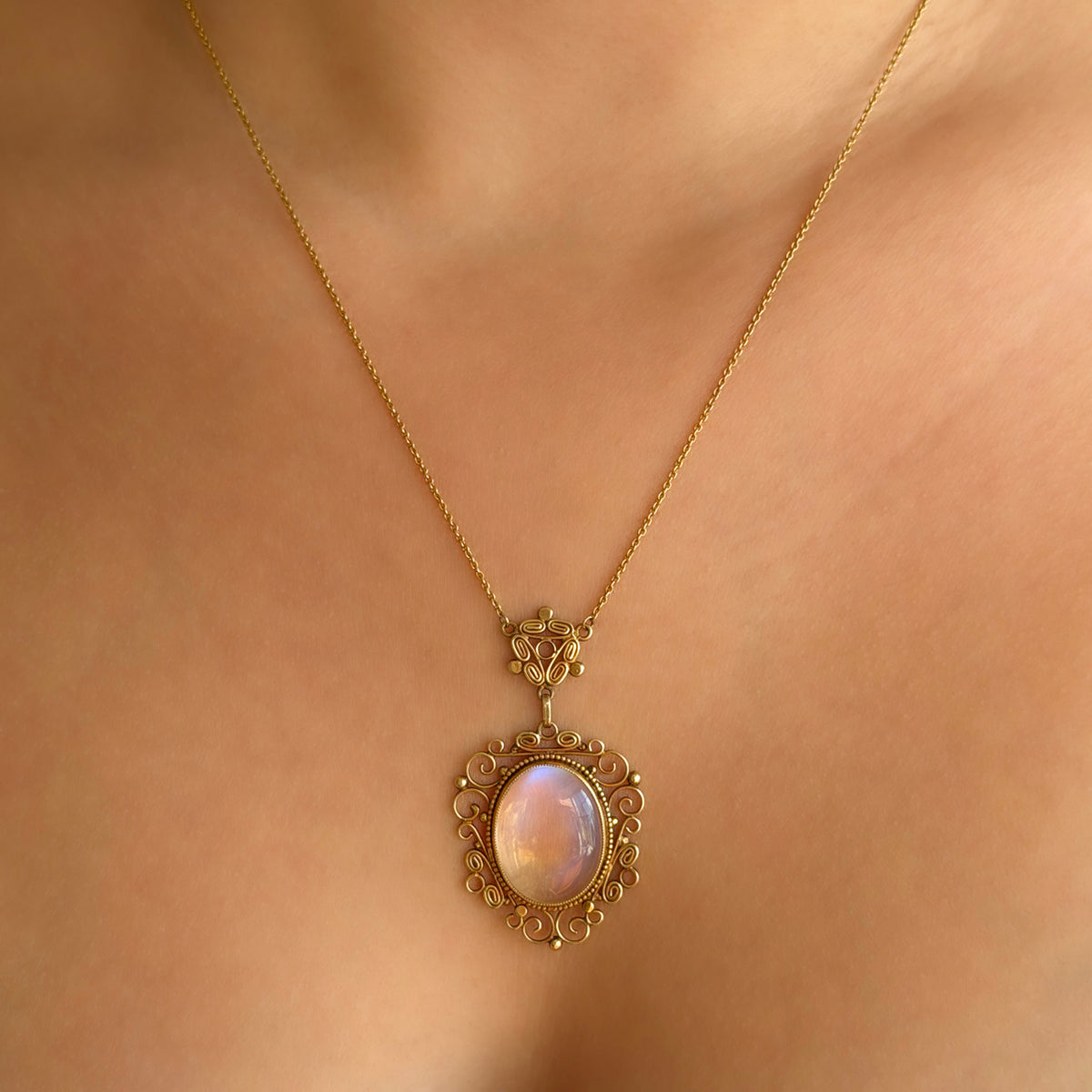 Edwardian Moonstone Pendant Necklace