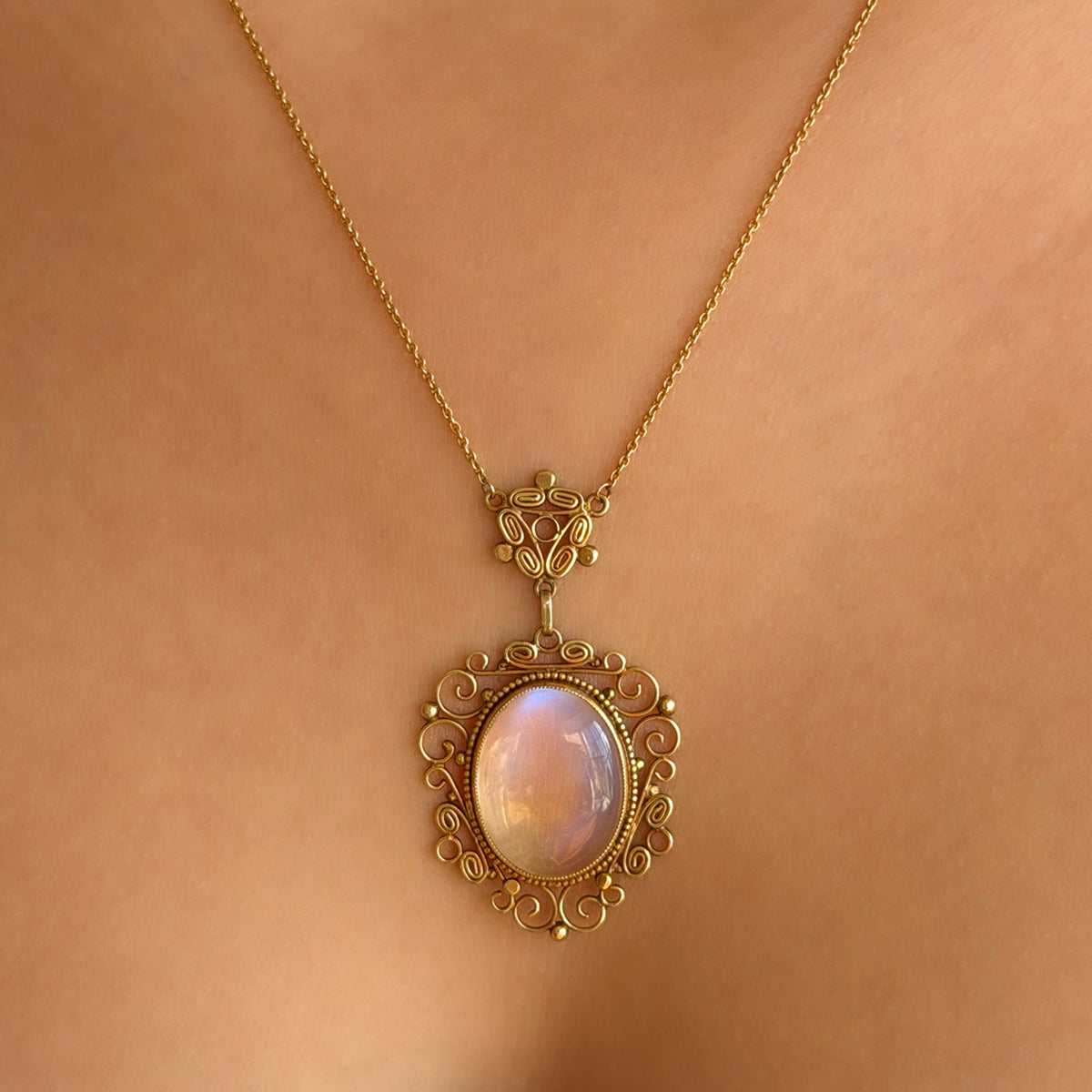 Edwardian Moonstone Pendant Necklace