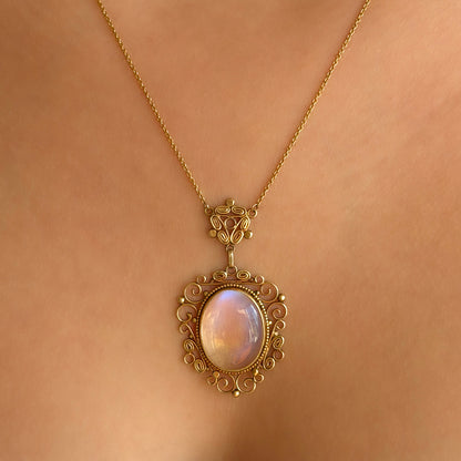 Edwardian Moonstone Pendant Necklace