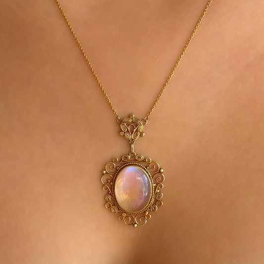Edwardian Moonstone Pendant Necklace