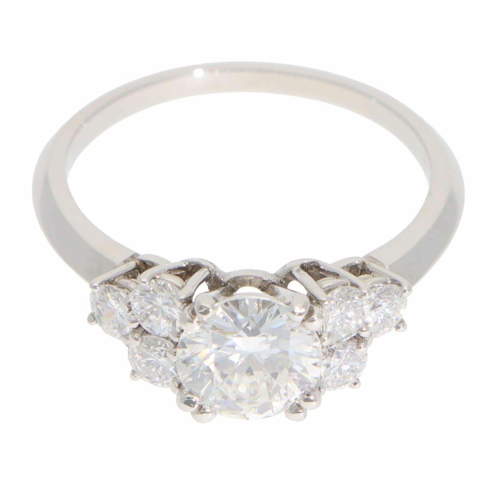 Boucheron diamond ring in platinum.