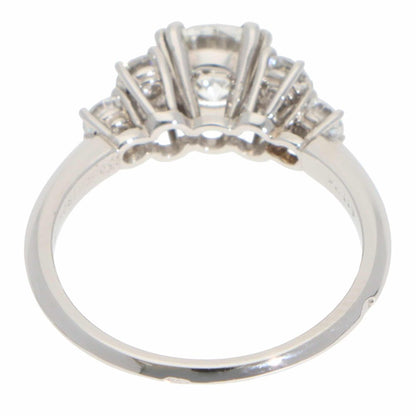 Boucheron diamond ring in platinum.