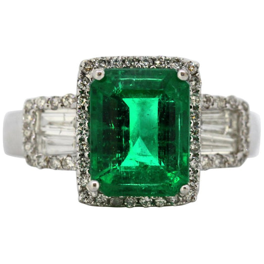Natural Beryl Emerald and Diamond Ring