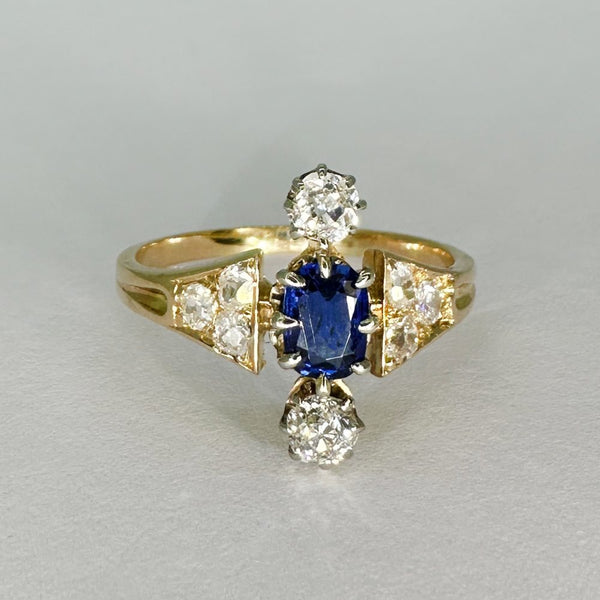 Antique Edwardian 18ct yellow gold and platinum sapphire and diamond ring