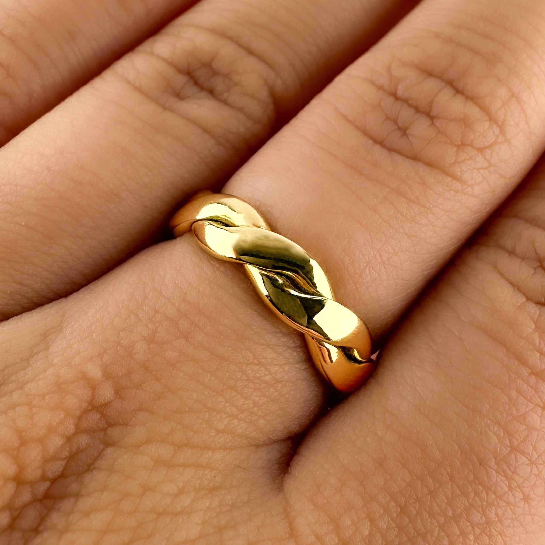 Vintage Kutchinsky Twisted 18ct Yellow Gold Wedding Band Ring, Circa 1970