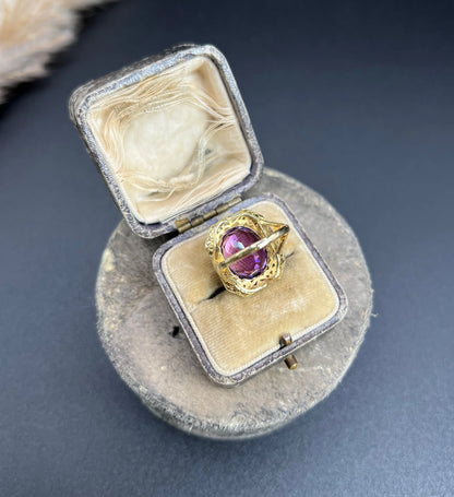Art Nouveau 18 Carat Yellow and White Gold Oval Amethyst Ring