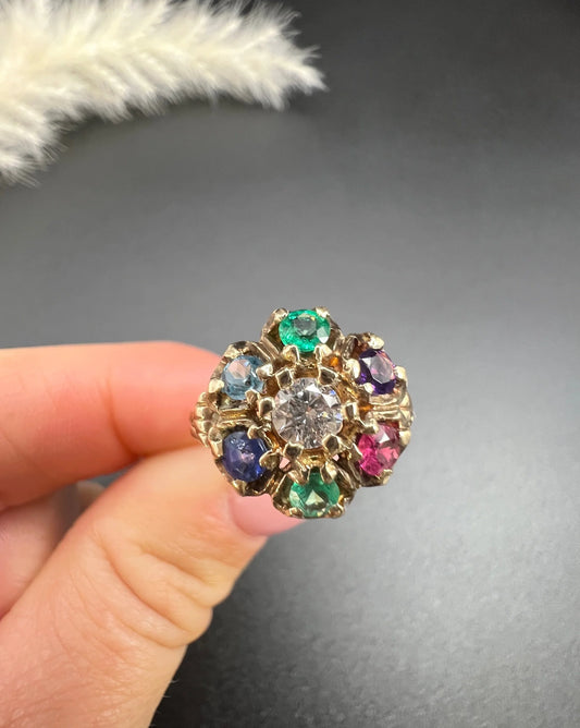 Vintage gold gemstone daisy cluster ring