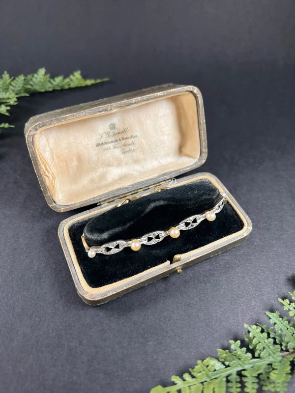 Antique Diamond And Pearl Bracelet In 18 Carat Yellow Gold And Platinum