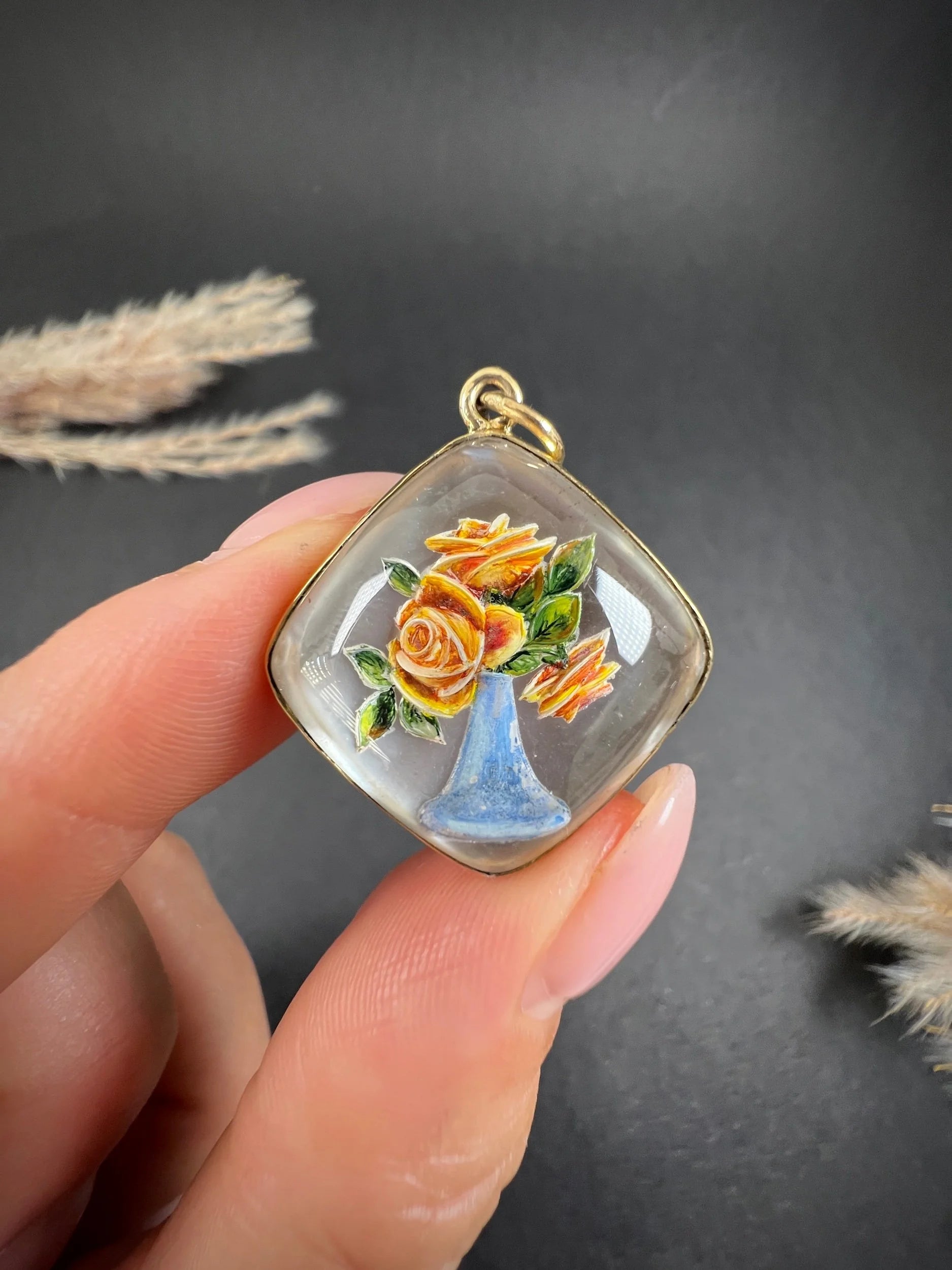 Antique 14 Carat Yellow Gold Essex Crystal Glass Vase of Flowers Pendant, Circa 1920
