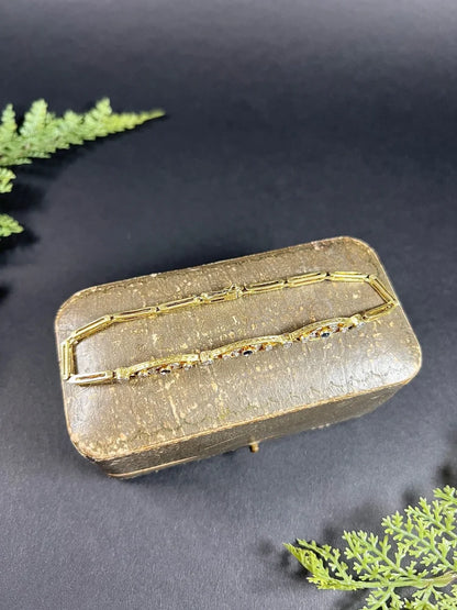 Antique Link Bracelet In 18 Carat Yellow Gold And Platinum With Diamonds And Sapphires