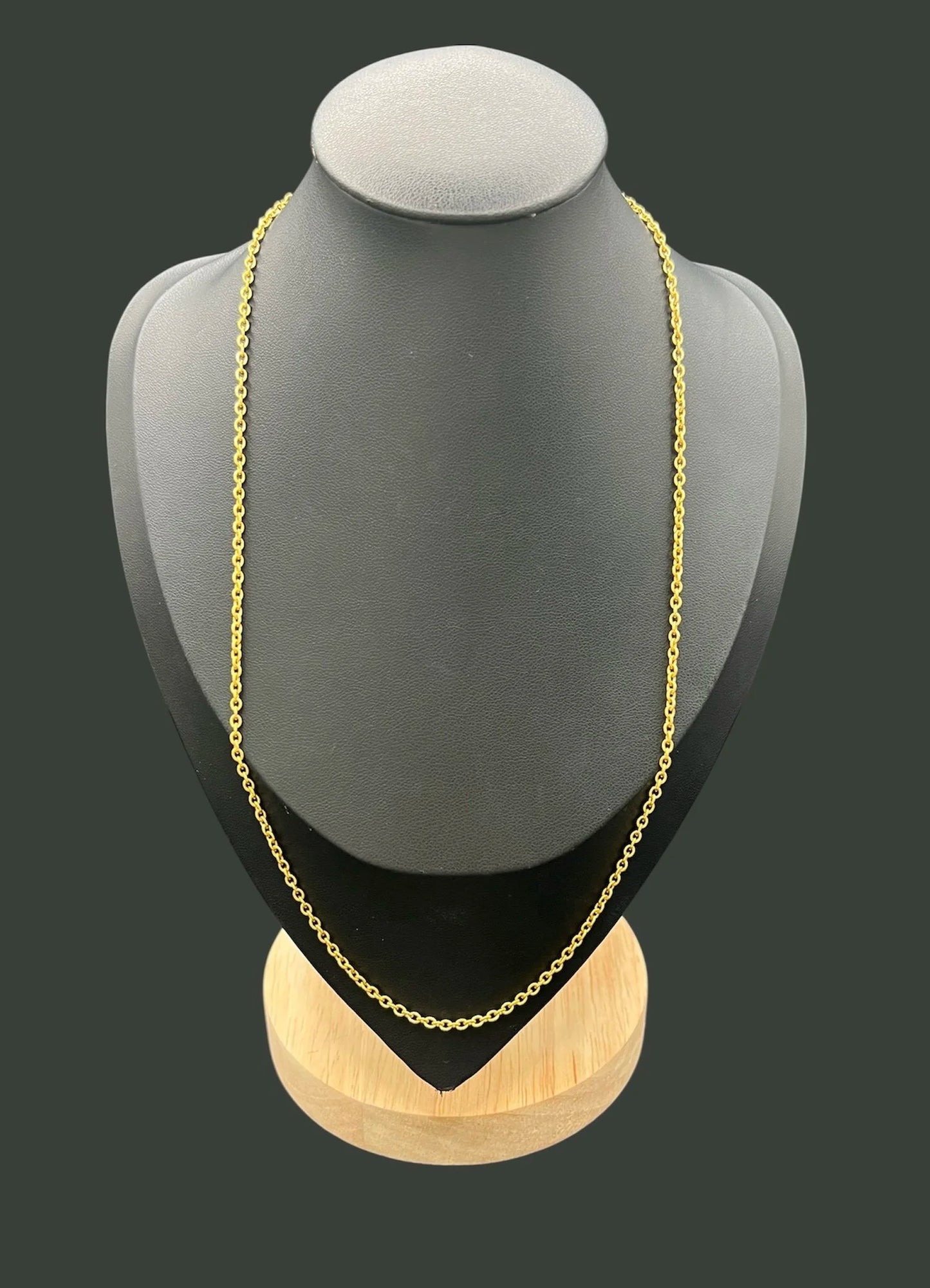 Victorian 15 Carat Yellow Gold 20 Inch Thick Trace Link Chain Necklace, Circa 1890