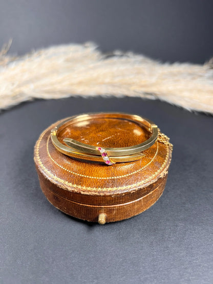 Vintage 15 Carat Yellow Gold, 1930's Ruby And Diamond Crossover Bangle