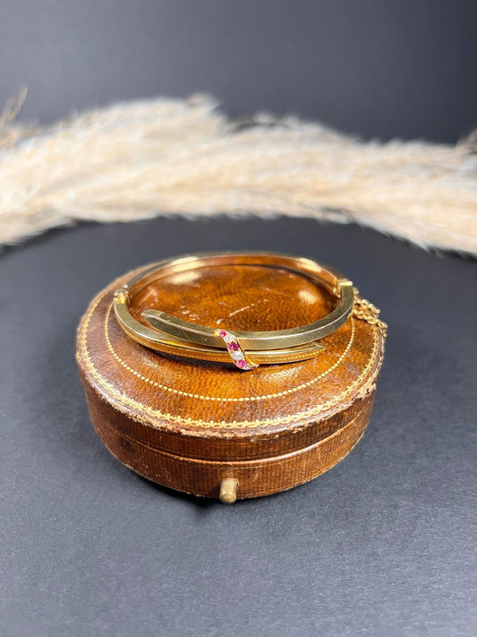 Vintage 15 Carat Yellow Gold, 1930's Ruby And Diamond Crossover Bangle