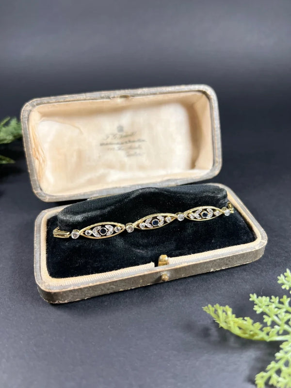 Antique Link Bracelet In 18 Carat Yellow Gold And Platinum With Diamonds And Sapphires