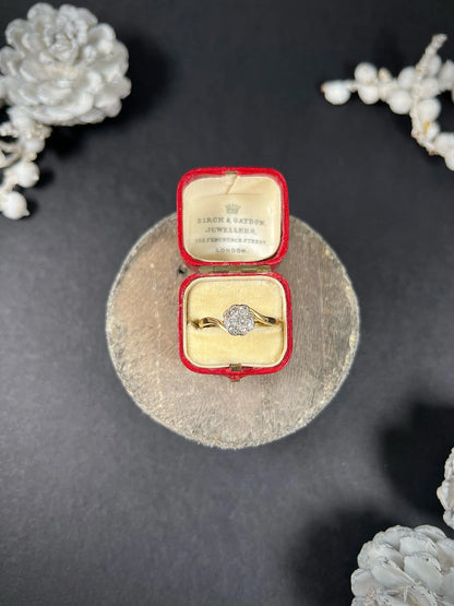 Antique 18ct Gold & Platinum Stamped, Edwardian Diamond Daisy Ring