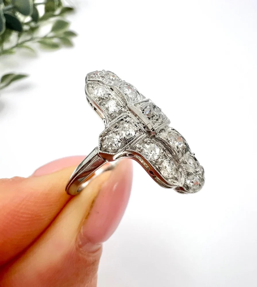 Vintage 1940s Diamond Plaque Ring in Platinum