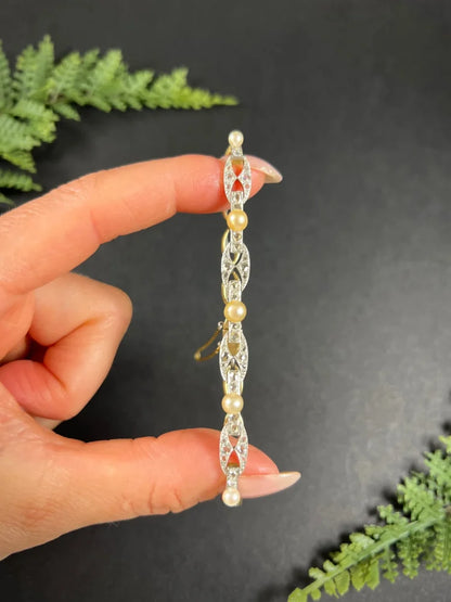 Antique Diamond And Pearl Bracelet In 18 Carat Yellow Gold And Platinum