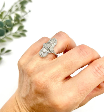 Vintage 1940s Diamond Plaque Ring in Platinum