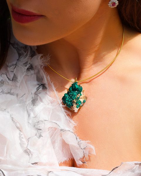 Diopside Boulder Pendant in 18ct Yellow Gold by Andrew Grima, Circa 1981