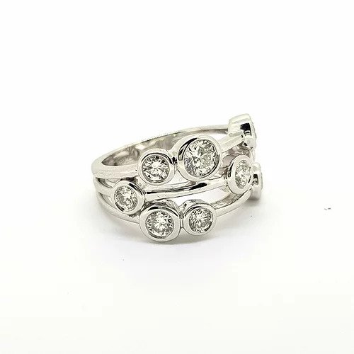 Boodle Diamond and Platinum Dress Ring, 1.50 carats