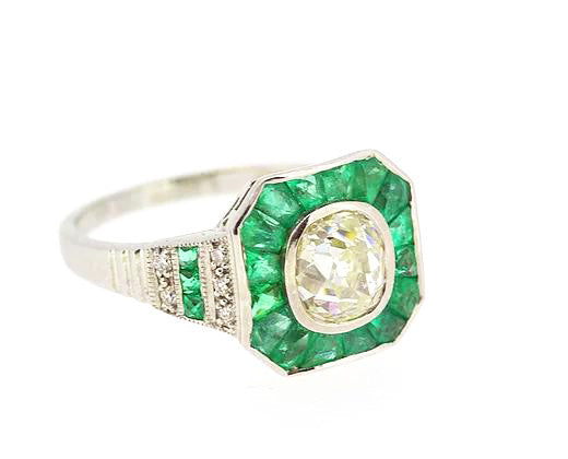 Emerald and Diamond Target Ring, 1.41 carats, 18ct White Gold