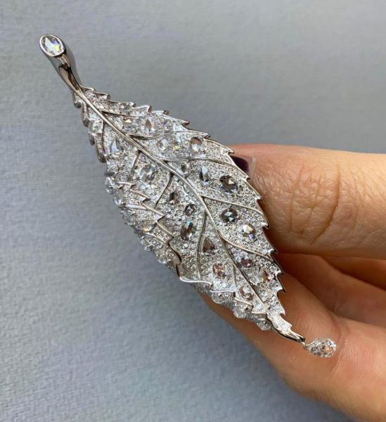 Rose Cut and Briolette Diamond Leaf Brooch, 4.13ct total, 18ct White Gold