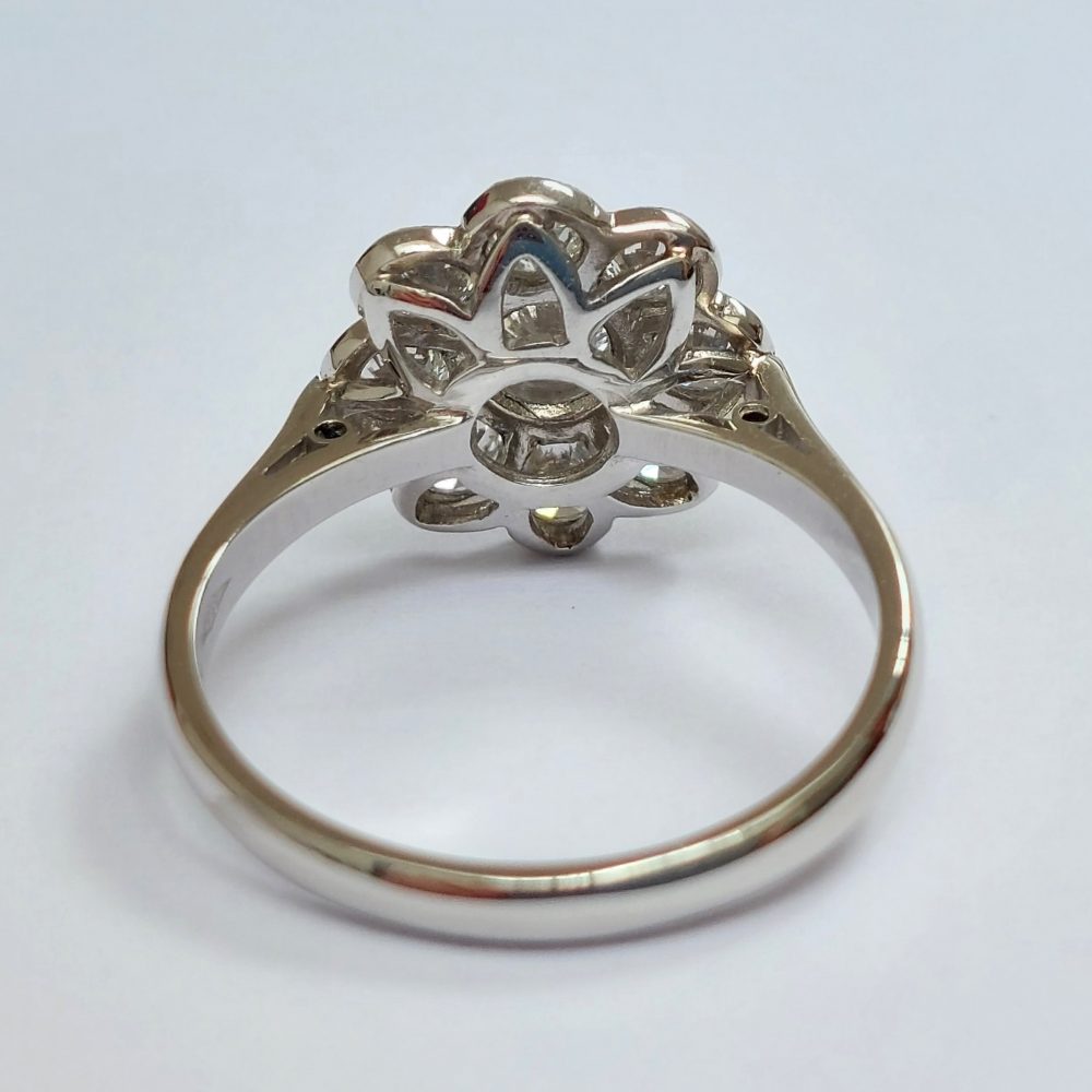 1.22ct Brilliant Cut Diamond Cluster Ring