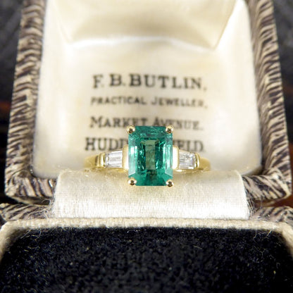 1.26ct Emerald Ring with Baguette Cut Diamond Shoulders