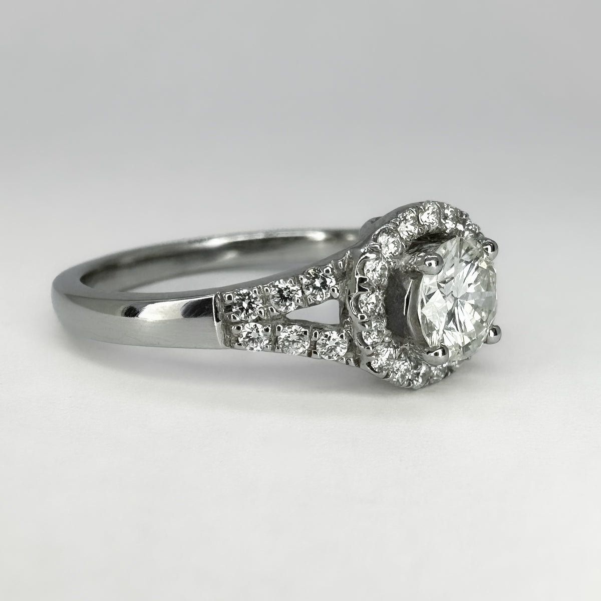 Diamond Halo Ring 0.54cts