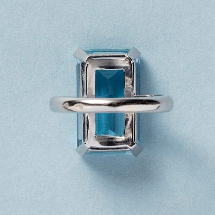 Vintage French 14cts Aquamarine Solitaire Engagement Ring in 18ct White Gold