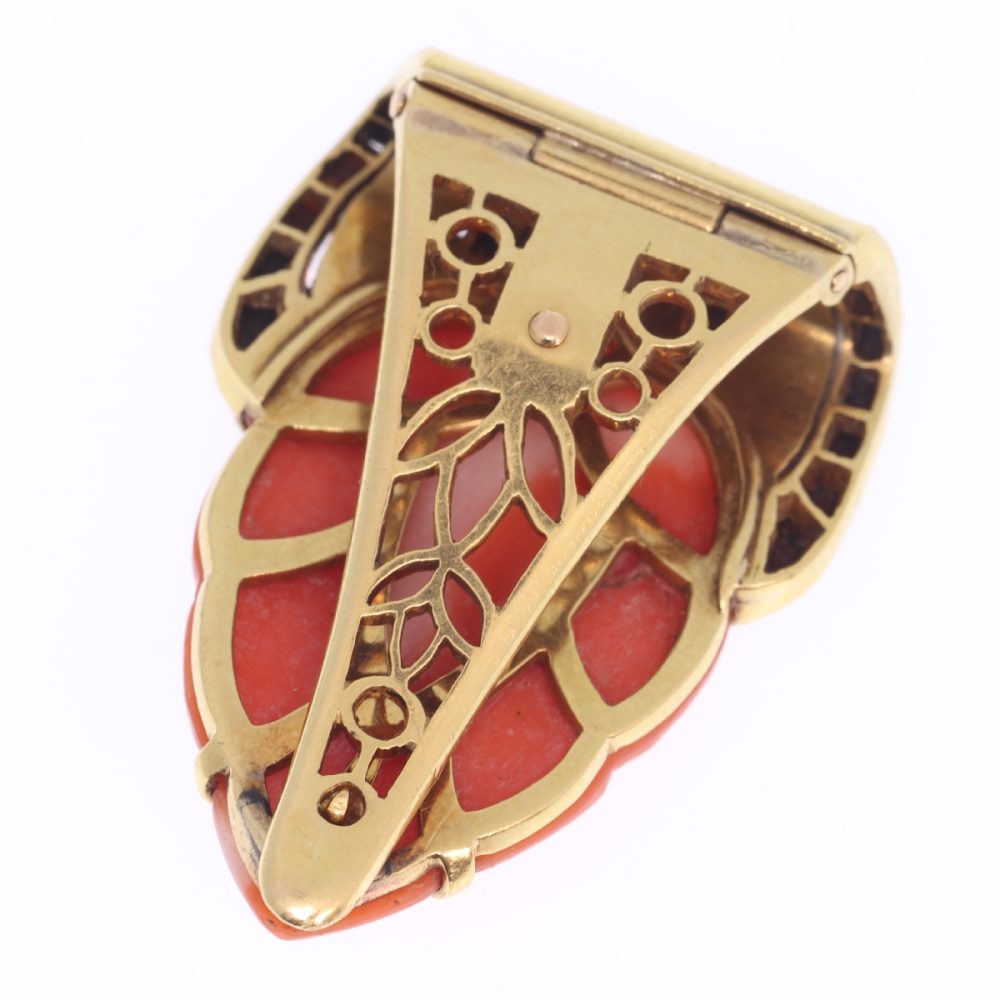 Art Deco Coral and Onyx Brooch, 18ct Yellow Gold, Circa 1920
