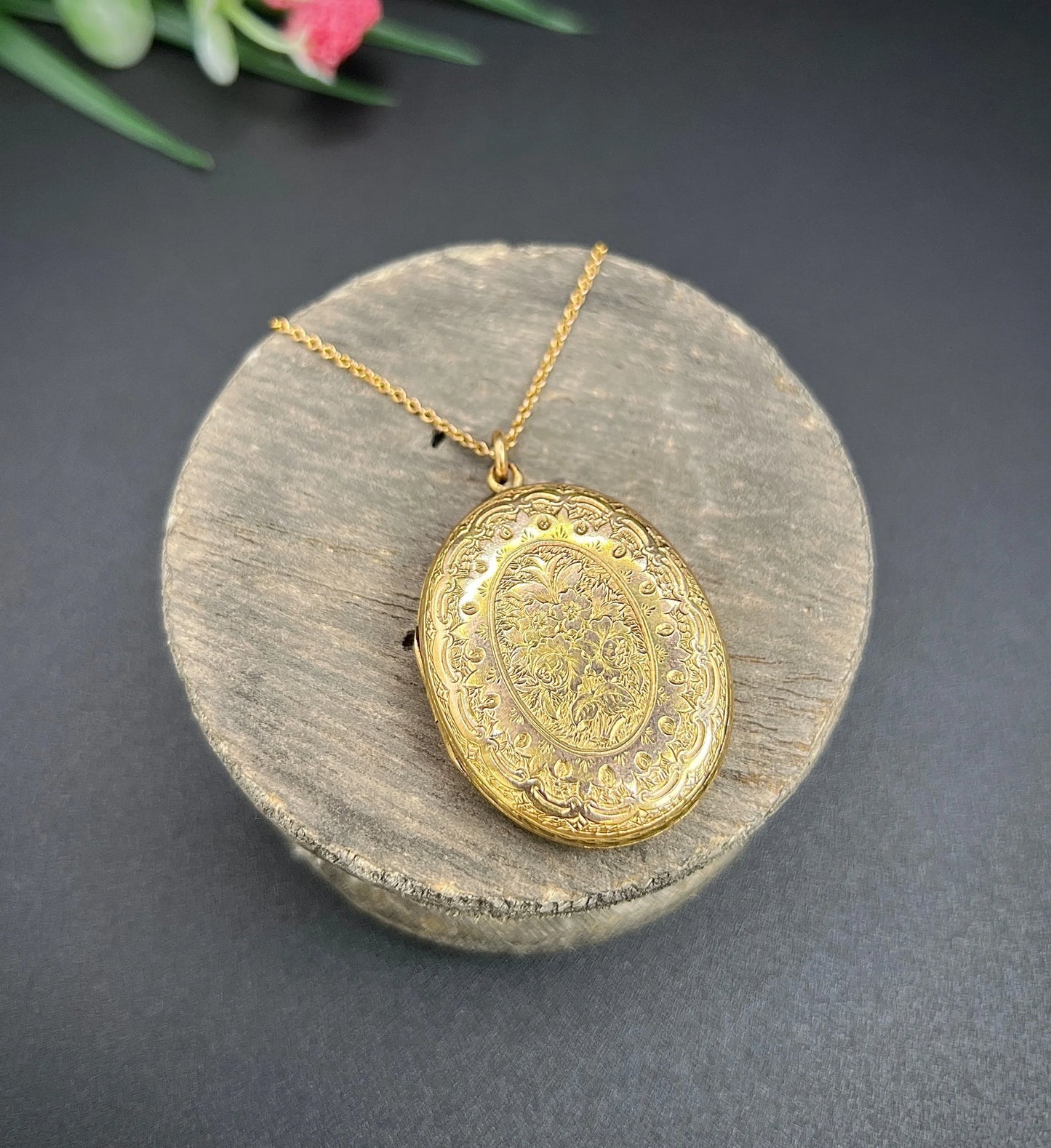 Victorian 15 Carat Yellow Gold Floral Engraved Peony Oval Locket, Circa 1880