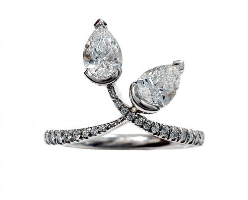 Pear Shape Diamond & Platinum Engagement Ring