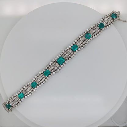 Fine 10ct Emerald and 15ct Diamond Bracelet