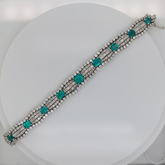 Fine 10ct Emerald and 15ct Diamond Bracelet