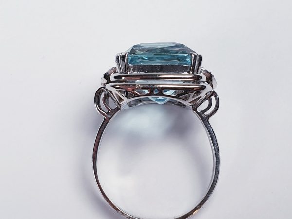 Art Deco Aquamarine and Diamond Dress Ring, 14.80 carats