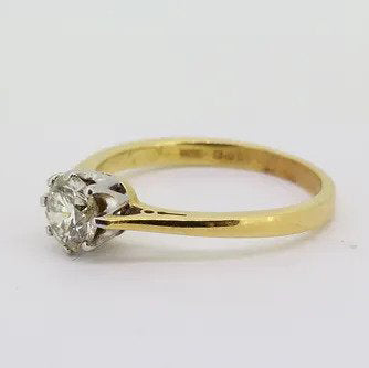 Traditional 0.73ct Diamond Solitaire Engagement Ring in 18ct Yellow Gold