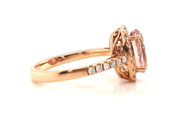 Morganite and Diamond Oval Cluster Ring in 18ct Rose Gold, 2.54 carats