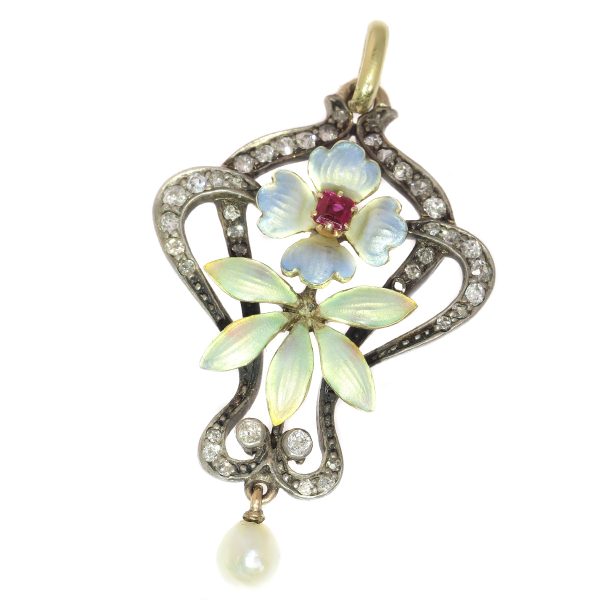 Austria-Hungarian Art Nouveau Diamond and Enamel Pendant, 14ct Gold