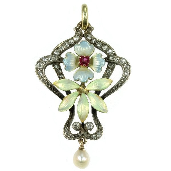 Austria-Hungarian Art Nouveau Diamond and Enamel Pendant, 14ct Gold