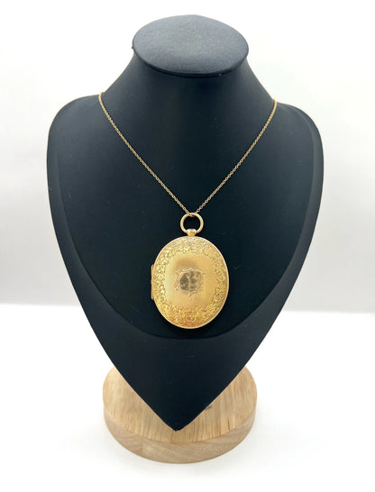 Victorian 15 Carat Yellow Gold Large Floral Engraved Oval Locket, Circa 1880