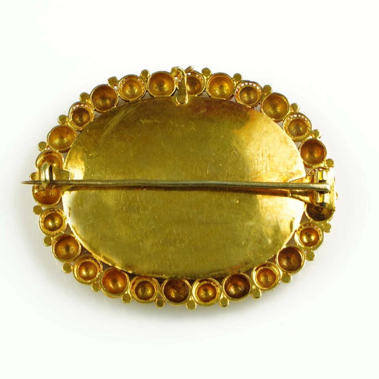 Antique Victorian Indian 22ct Gold Brooch with Hunting Scene