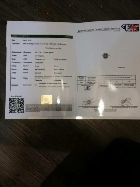 Colombian Emerald and Diamond Cluster Ring in Platinum, certified 2.70 carats, with GCS certificate