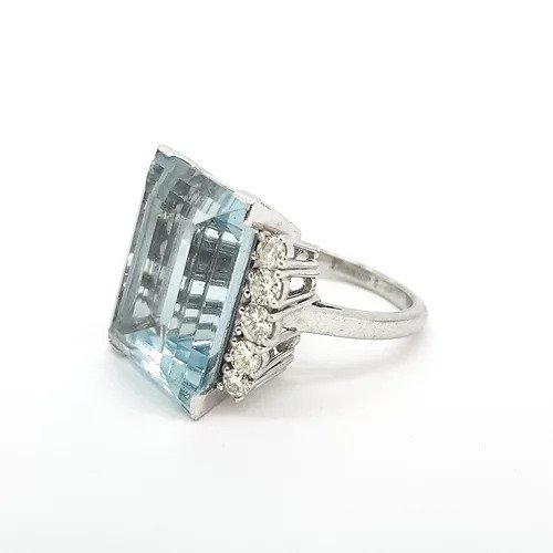 14ct Aquamarine and Diamond Dress Ring