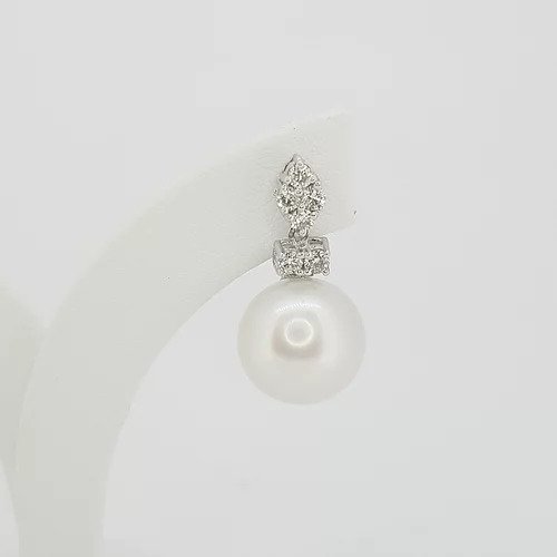 Pearl and Diamond Drop Earrings in 18ct White Gold