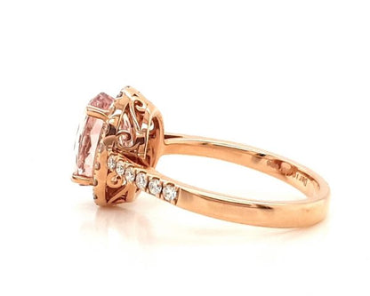 Morganite and Diamond Oval Cluster Ring in 18ct Rose Gold, 2.54 carats